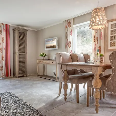 Hotel apartamentowy Am Leuchtturm Hörnum